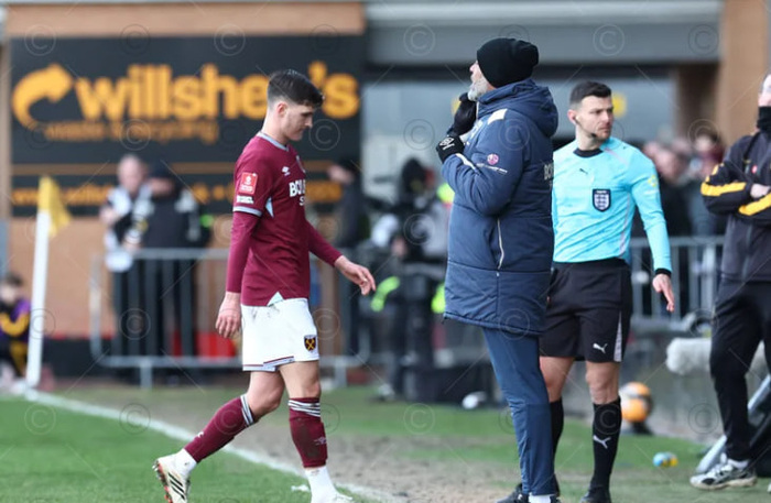 英格兰备战2026世界杯遭遇8人离队危机